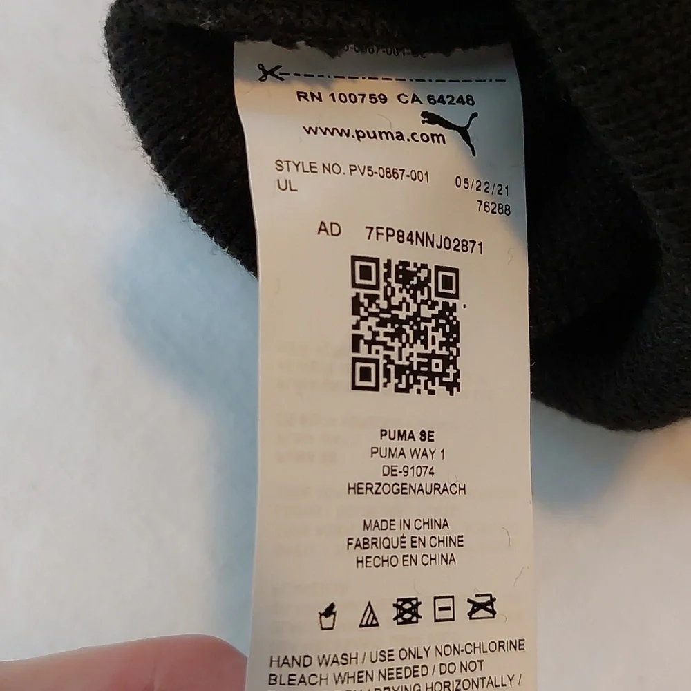 Puma stay warm